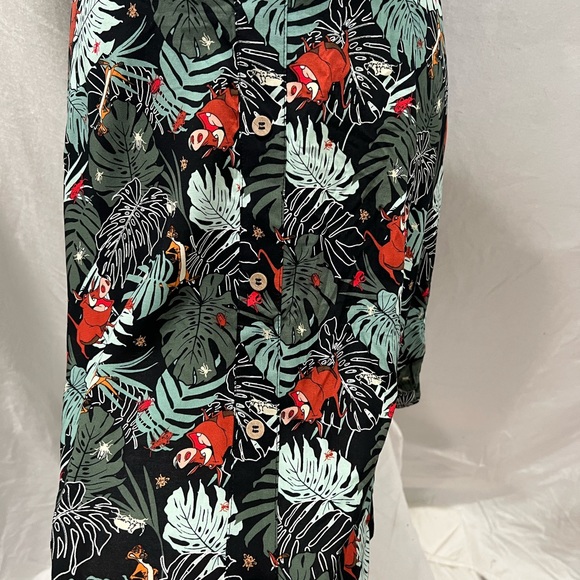 NWT-Her Universe/Disney’s Lion King 2 pce set pumba’s jungle shirt/skirt 2X - Picture 15 of 16
